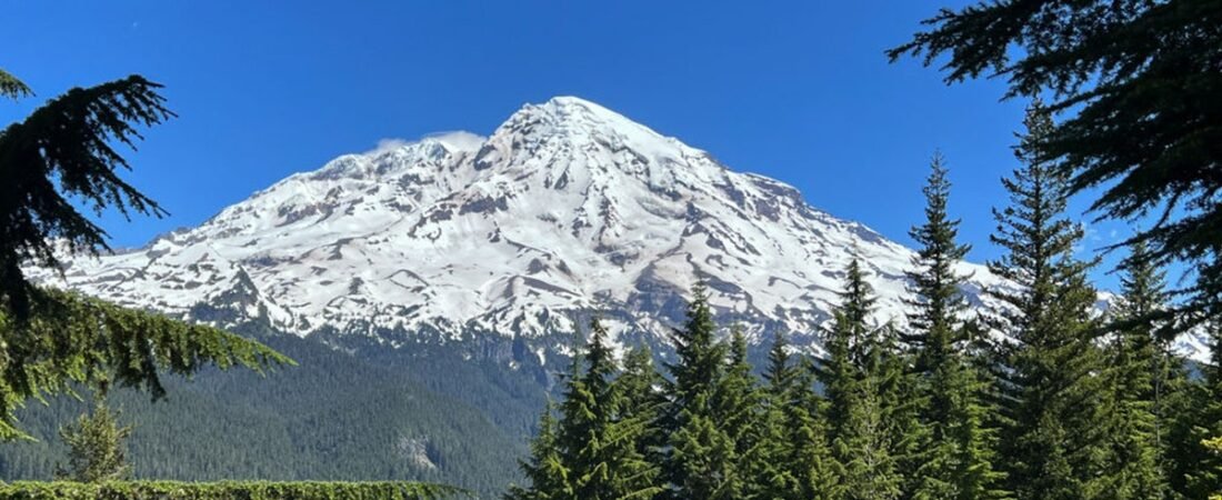 Climber dies in rockfall on Mount Rainier
