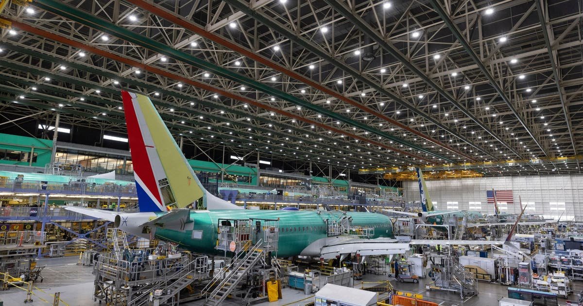 US allows Boeing to self-certify planes again