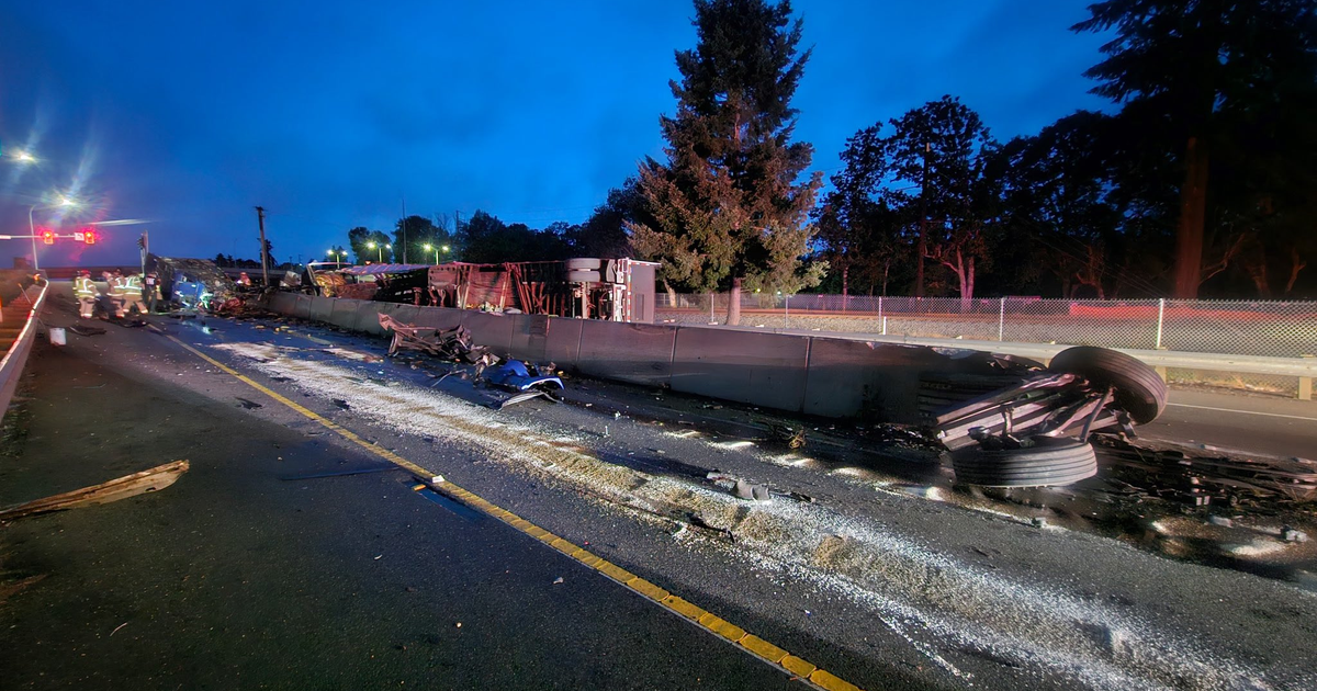 Corn spills onto I-5 ramp in Lakewood after semi-truck crash